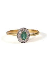 itsy-bitsy natural emerald yellow gold baby ring
